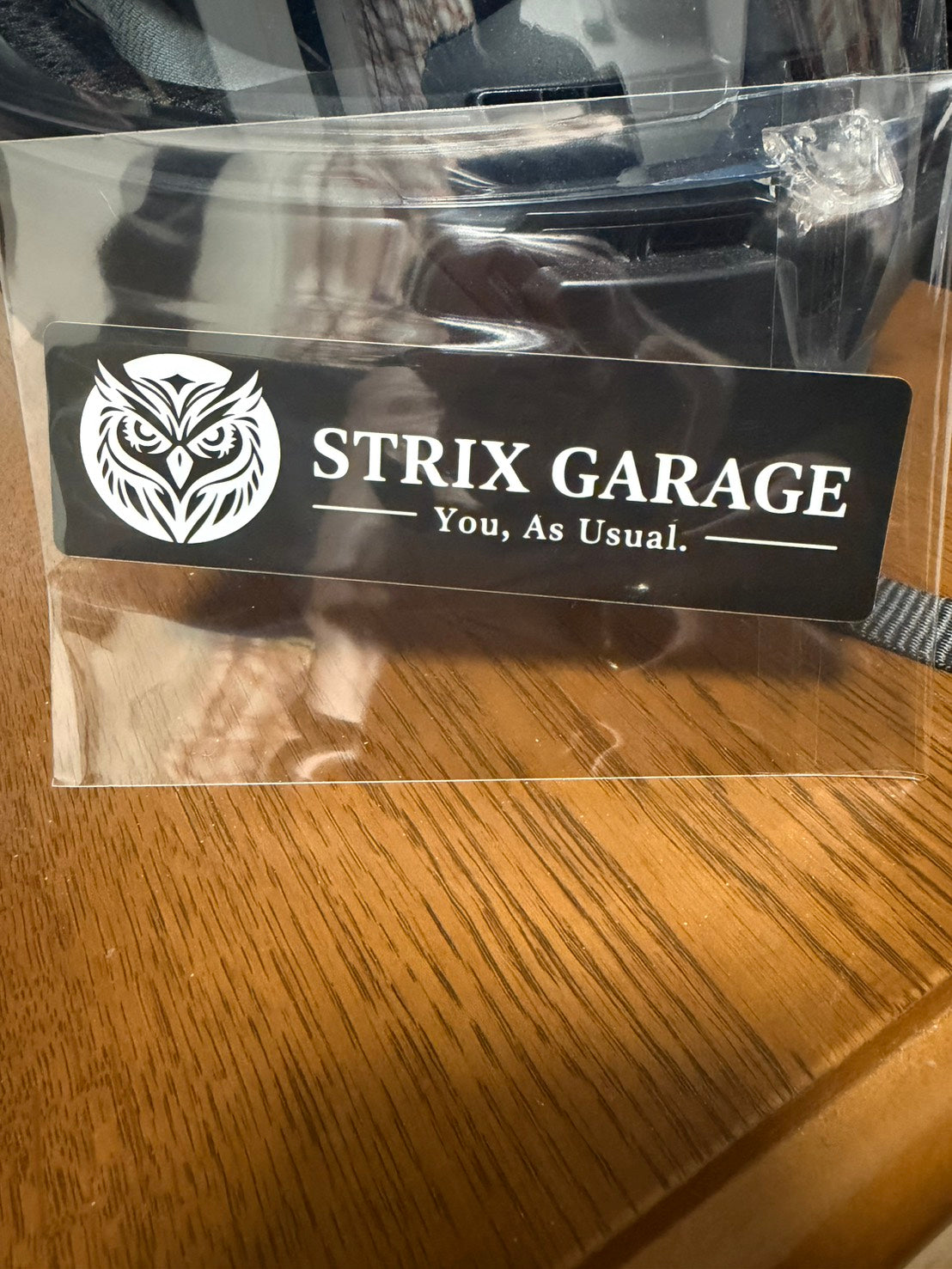 STRIX GARAGE　フクロウロゴステッカー【Black】